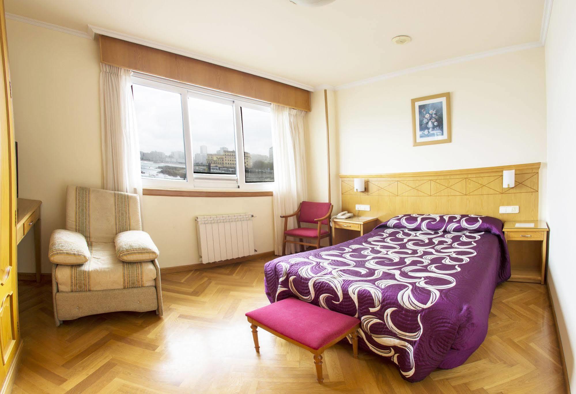 Hotel Cristal 2 А-Корунья Екстер'єр фото